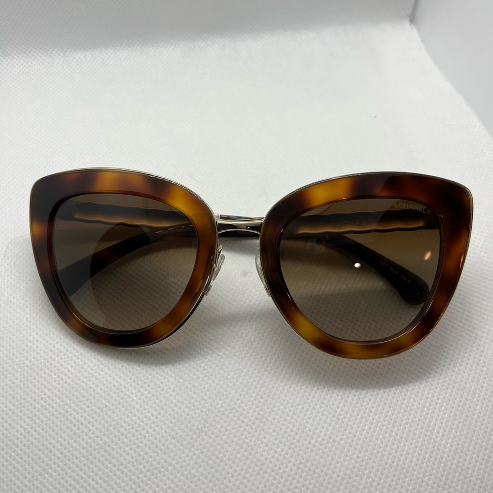 CHANEL WOMENS SUNGLASSES